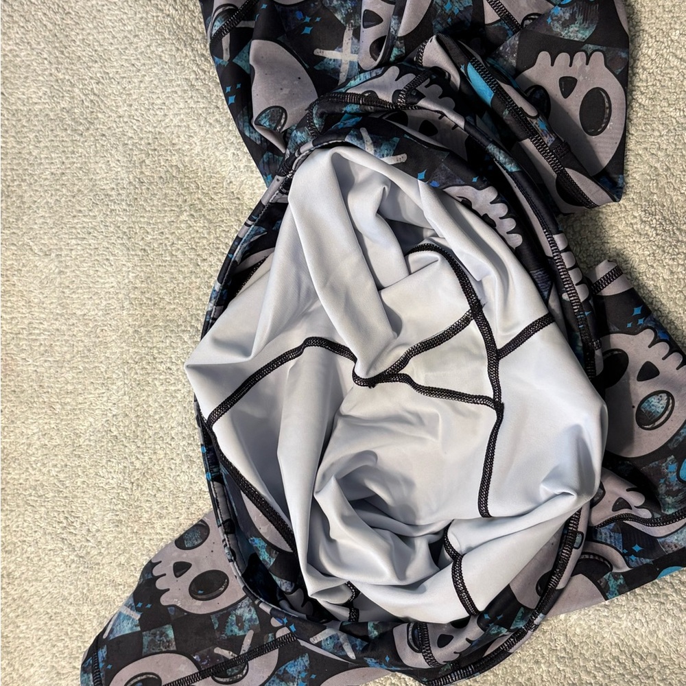 Constantly Varied Gear Skull Print Leggings - Black and Blue - Picture 3 of 3